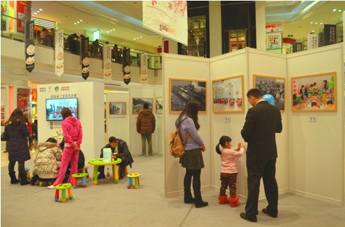 诺基亚“手牵手计划”在京举办5周年纪念展