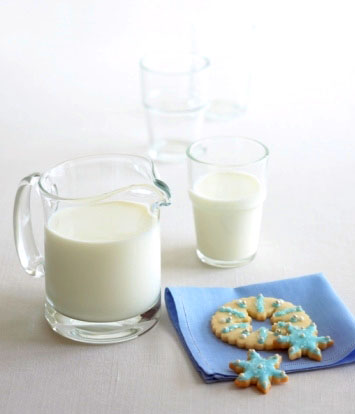 宝宝喝牛奶为什么会腹胀 宝宝喝牛奶腹胀原因