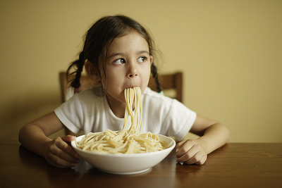 需要谨记的4大儿童保健饮食原则
