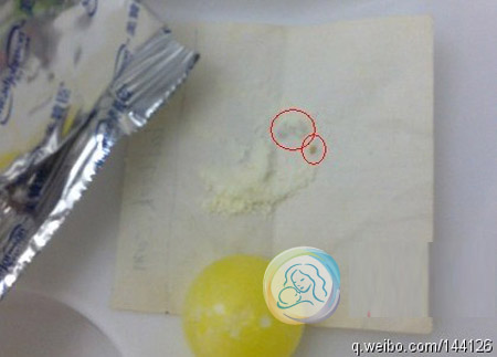 美赞臣奶粉最新事件：美赞臣奶粉现杂物 一周未作解释