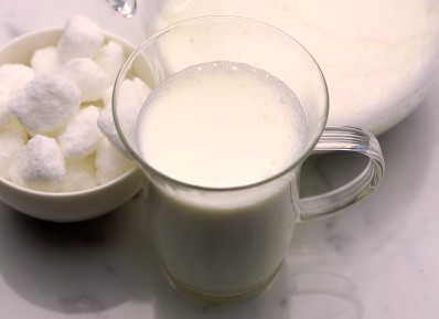 全脂奶粉和鲜牛奶有什么区别？