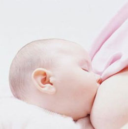 大三阳母亲能母乳喂养吗?