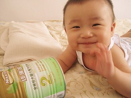 纽瑞滋奶粉 如何注意宝宝夏季饮食