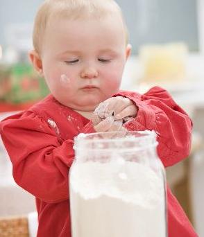 婴儿奶粉罐装、袋装哪个好?