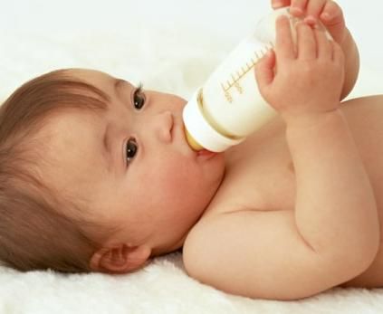 专家建议：宝宝断奶后最好不要喝鲜奶