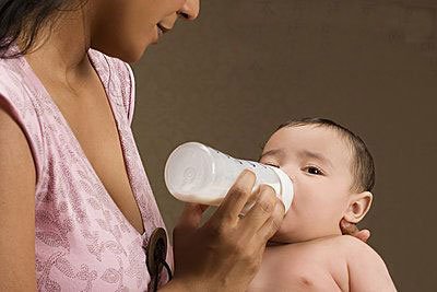 宝宝断奶后最好不要喝鲜奶 易导致缺钙