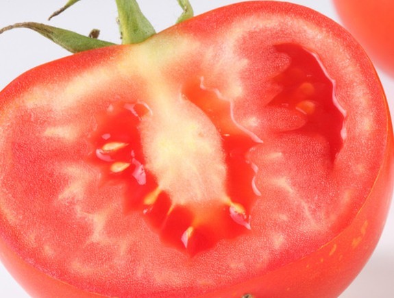 西红柿在夏季的十大养生功效