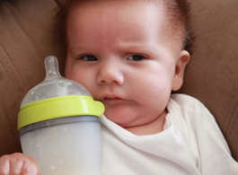 宝宝不吃奶瓶