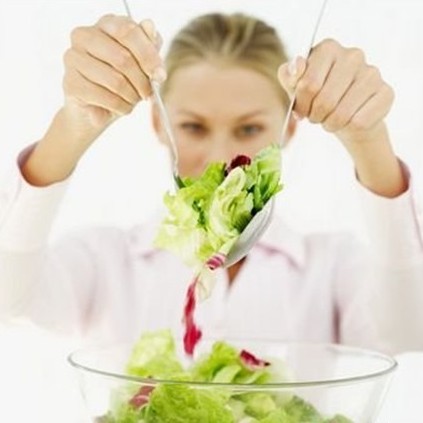 绿色蔬菜能生吃的尽量生吃