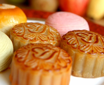 2013中秋节：中秋节与月饼的关系