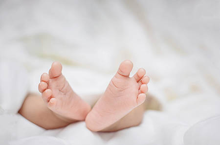 小宝宝生长发育发育不全 是肺炎的根本性原因