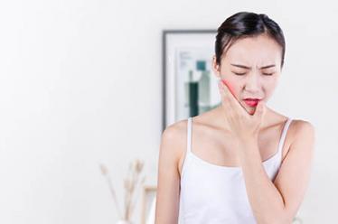 孕期性生活羊水会破吗 羊水破裂要紧急处理4