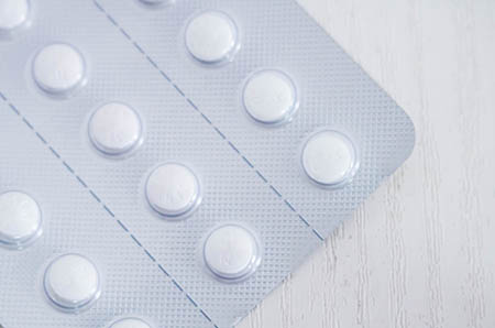 乳腺纤维瘤癌变的症状 这些症状千万不要忽略！5