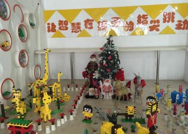 2018圣诞节主题环境创设幼儿园