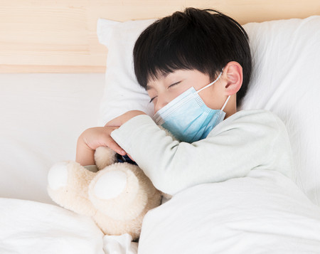 新型冠状病毒期间孩子生病了怎么办_开窗-萎靡-呼吸道-咳嗽-