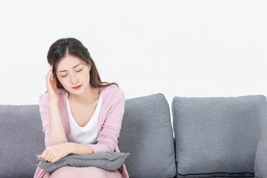 84消毒液弄到衣服上怎么办