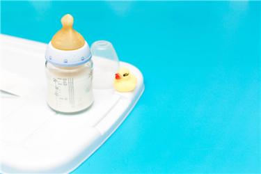 冷冻母乳解冻后有絮状物是坏了嘛