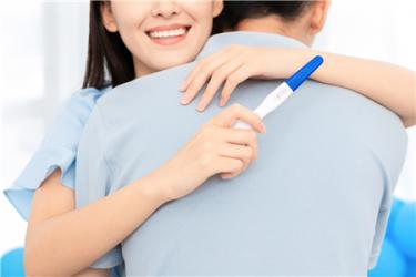 怀孕15天能用验孕棒验出来吗2