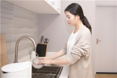 蟑螂一般躲在什么地方