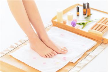 达克宁治脚气有用吗