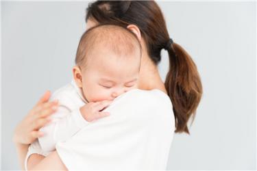 如何知道宝宝是否中暑2