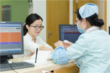 子宫内膜癌出血的颜色2