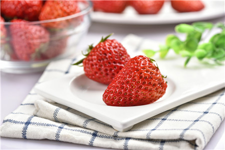 草莓可以放冰箱保鲜吗