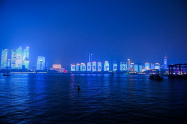 澳洲爱他美白金升级版全新升级，破译关键营养助力宝贝成长！