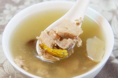 9个月宝宝食谱推荐：青梅鸡汤