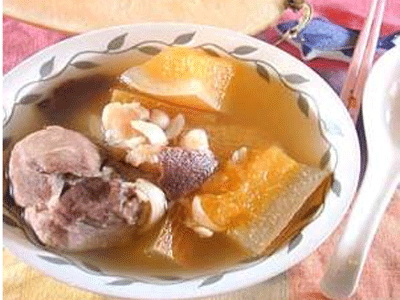 产后减肥瘦身汤推荐：哈密瓜百合瘦肉汤