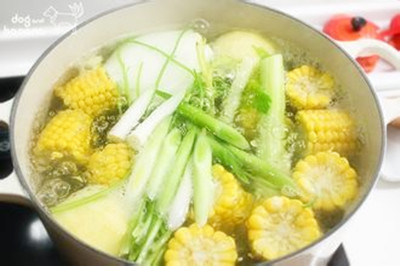 10个月宝宝食谱推荐：蔬菜高汤杂蔬泥