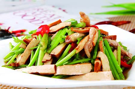 孕期营养食谱之芹菜香干