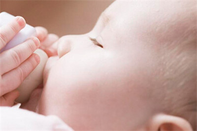 婴幼儿配方奶粉有腥味是怎么回事