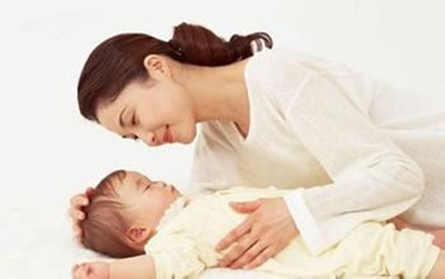宝宝喝婴幼儿配方奶粉腹泻是怎么回事