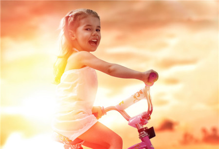 儿童骑自行车的年龄是多大  3~4岁比较适合