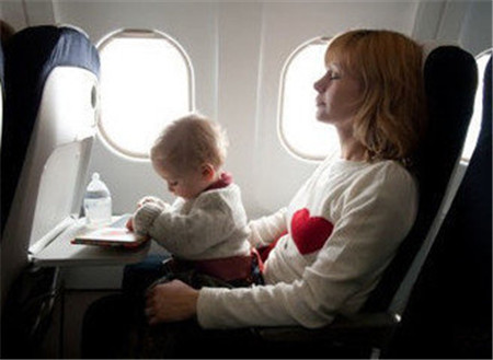 孕妇坐飞机坐什么位置最好