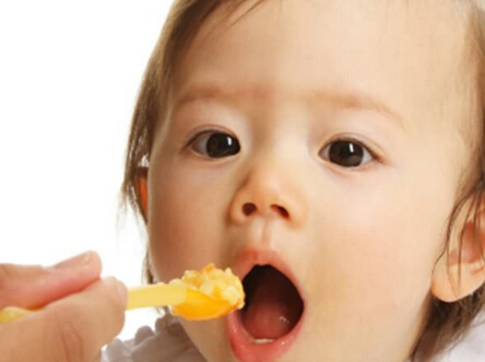 宝宝食物过敏多长时间才有反应