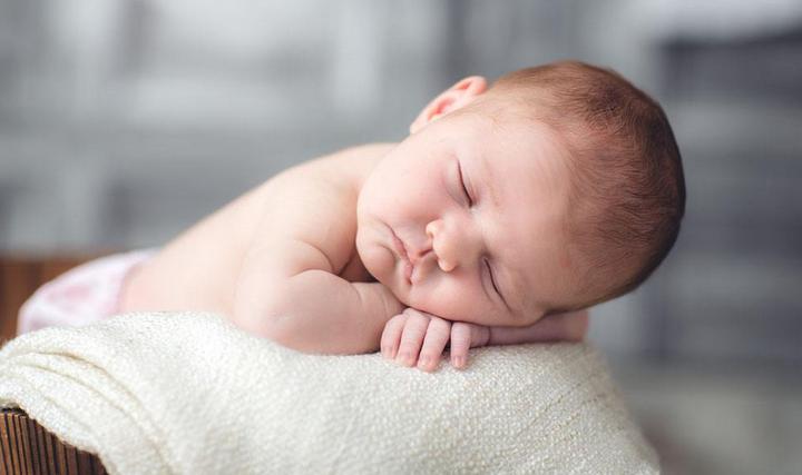 儿科医师：幼童易噎到，挑选零食小细节很重要