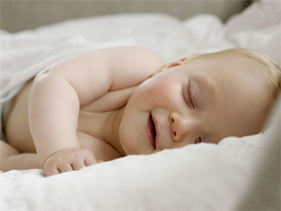 新生儿睡觉打呼噜是怎么回事?