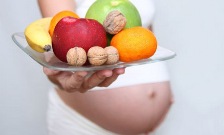 孕期尽量避免吃10种食物