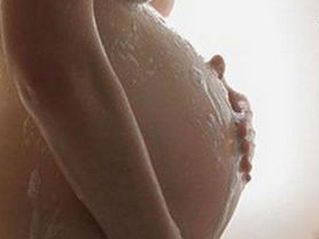 孕妇腋下出汗有异味怎么办