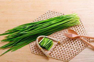 腿酸软无力是怎么回事7