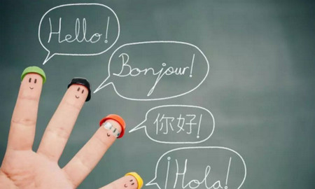 为了培养双语娃，我在英国只和孩子讲中文会受到排挤吗？