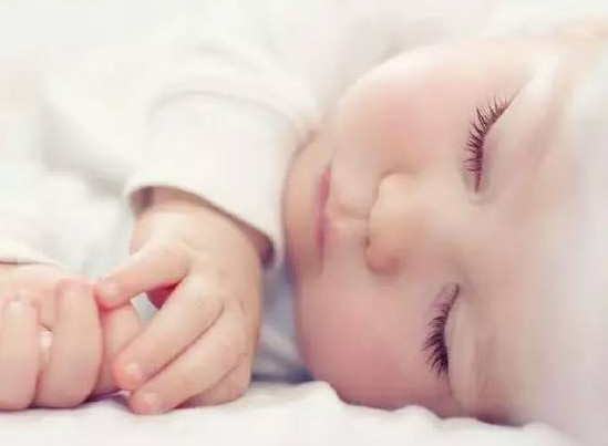 五个小方法让宝宝睡的更安稳