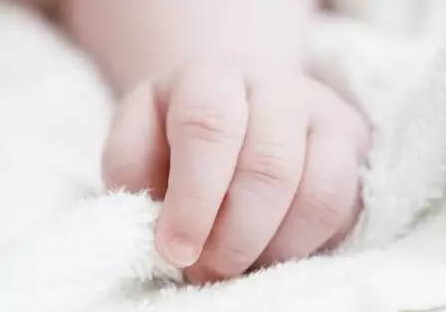 你的Baby可以有美丽修长的手指（0~6个月篇）