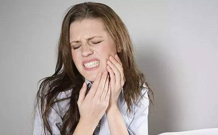 孕期孕妇牙疼要怎么办？