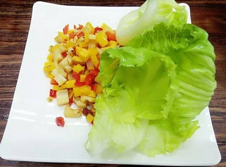 秋高气爽多吃藕，莲藕生菜松，护肠胃补五脏！