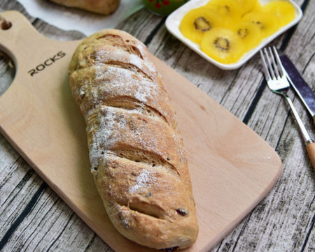 详解面包制作过程 橄榄油小麦胚芽核果面包的做法