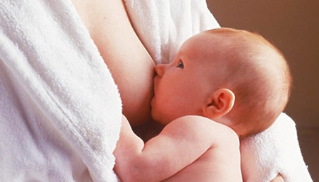 发烧吃药还能为母乳么？母乳喂养宝宝出湿疹怎么破？