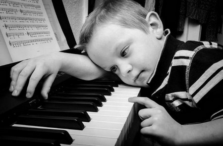 升学没优势、气质无提升，孩子学钢琴究竟有啥用？